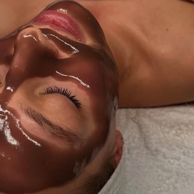 Glow Membership at Starlight Beauty Bar LLC in Merrick, NY